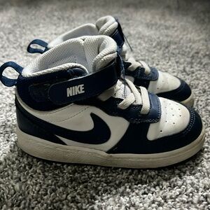 NIKE Navy & White High Top - Toddler Size 8